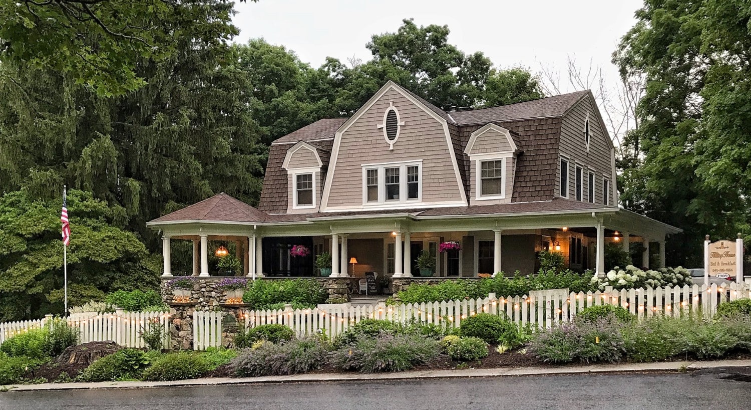 Hilltop House Bed & Breakfast