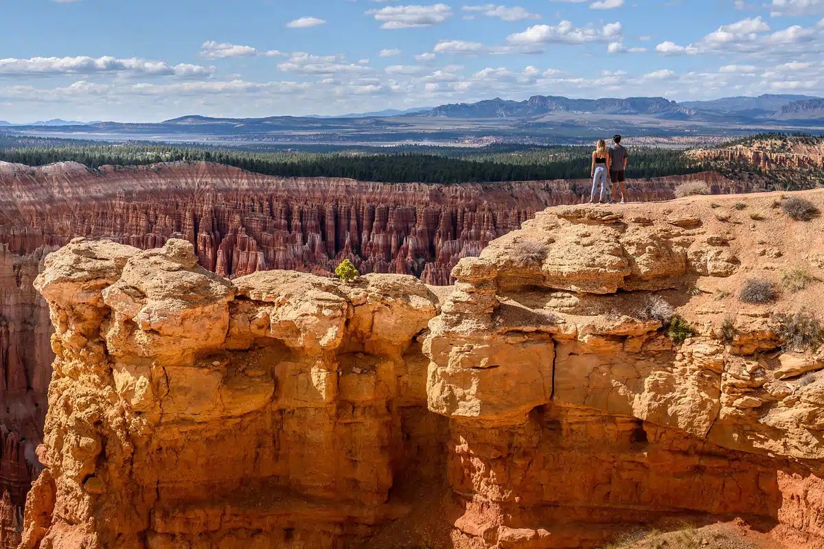 Bryce Canyon and Zion National Park 4-Day Itinerary 9 A couple at Bryce Canyon National Park