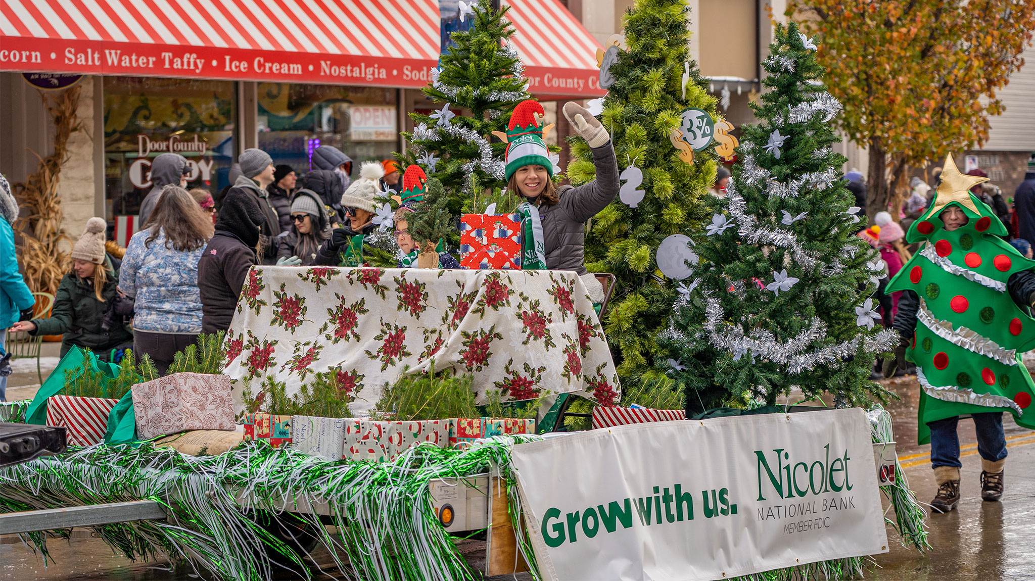 sleigh parade float