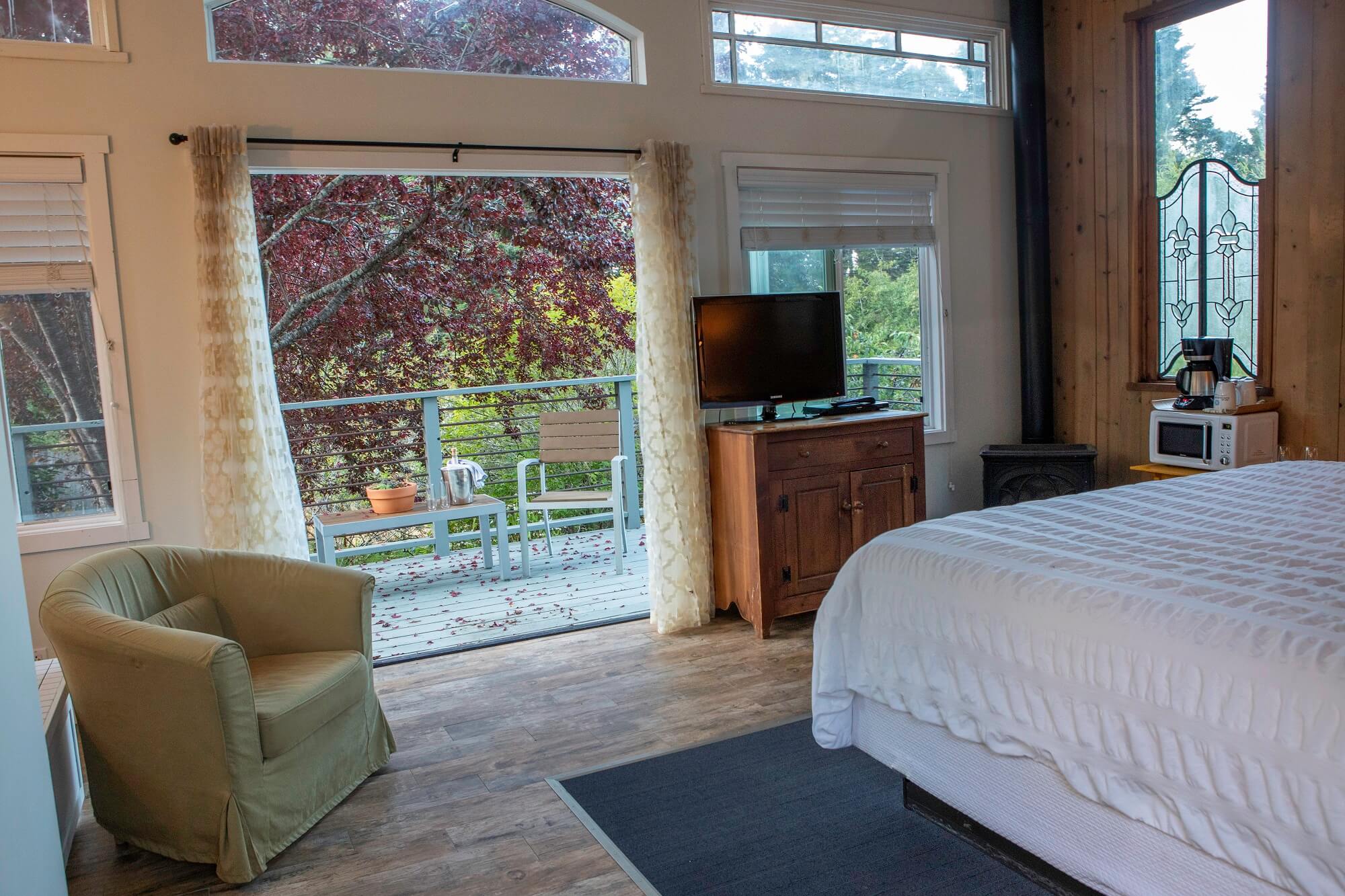 bedroom and balcony